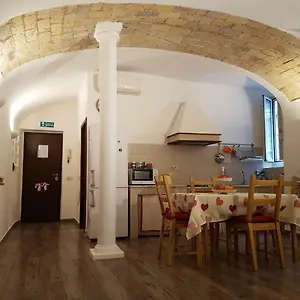 https://la-casa-di-fabio.it-romehotels.com